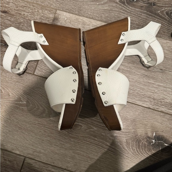 CHRISTIAN DI RICCIO WHITE LEATHER PLATFORM WEDGE SANDALS with studs 9.5 (41) - Picture 2 of 14